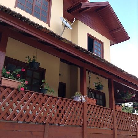 Hospedagem Dona Tania Canela Exterior photo