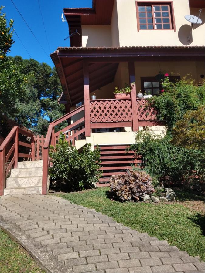 Hospedagem Dona Tania Canela Exterior photo